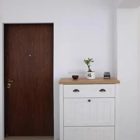 Cozy 2bdr Balcony With View In Historic Center 索菲亞