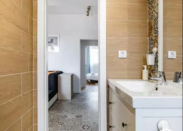 Cozy 2bdr Balcony With View In Historic Center Appartamento Sofia