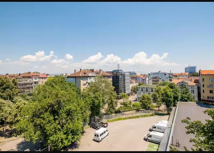 Cozy 2bdr Balcony With View In Historic Center * 索菲亞