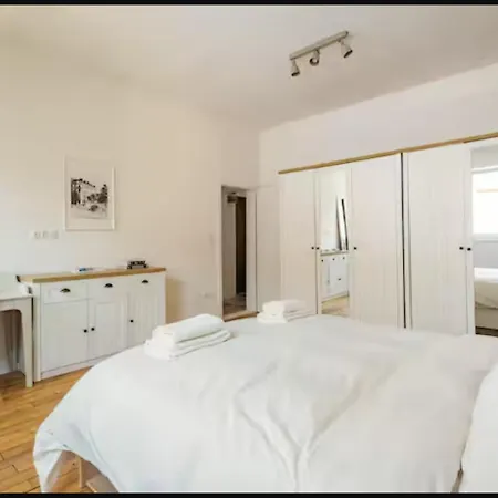 Cozy 2bdr Balcony With View In Historic Center * Sofia