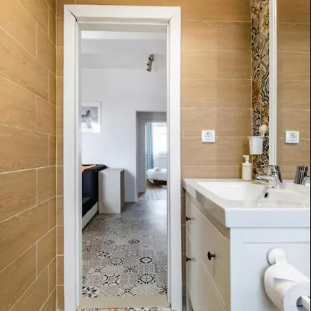 Cozy 2bdr Balcony With View In Historic Center Apartment Sofia